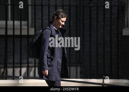 La Vice-Cancelliera Professor Irene Tracey lascia il numero 10 di Downing Street, Londra, a seguito di un incontro con i leader universitari per discutere gli sforzi per affrontare l'antisemitismo nel campus e proteggere gli studenti ebrei. Data foto: Giovedì 9 maggio 2024. Foto Stock