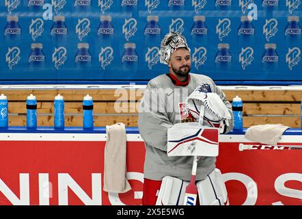 Praga, Repubblica Ceca. 9 maggio 2024. Portiere Petr Mrazek durante l'allenamento della nazionale di hockey della Repubblica Ceca a Praga, in Repubblica Ceca, 9 maggio 2024. Crediti: Katerina Sulova/CTK Photo/Alamy Live News Foto Stock