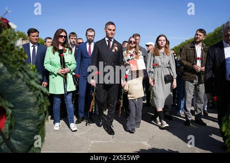 2024-05-09, Berlino, das Sowjetische Ehrenmal a Treptow. Gedenken an das Ende des 2. Weltkrieg vor 79 Jahren. *** 2024 05 09,Berlino,il memoriale sovietico a Treptow che commemora la fine della seconda guerra mondiale 79 anni fa Foto Stock