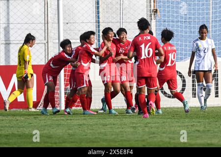 Bali, Indonesia. 9 maggio 2024. Le giocatrici della Repubblica Popolare Democratica di Corea (DPRK) celebrano il punteggio ottenuto durante la partita del gruppo A della Coppa Asiatica femminile AFC U-17 2024 tra le Filippine e la Repubblica Popolare Democratica di Corea (DPRK) al Bali United Training Center a Bali, Indonesia, 9 maggio 2024. Crediti: Agung Kuncahya B./Xinhua/Alamy Live News Foto Stock