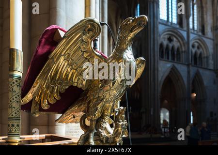 TRURO, CORNOVAGLIA, REGNO UNITO, 6 MAGGIO. Vista interna della cattedrale di Truro, Cornovaglia, il 6 maggio 2024. Foto Stock