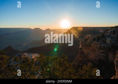 Vista mozzafiato dell'alba o del tramonto del Canyon, del Grand Canyon o della natura dell'area Foto Stock