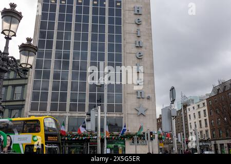 DUBLINO, IRLANDA - 26 MARZO 2023: Edificio Heineken a Dublino. Foto Stock