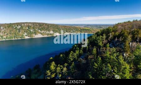 Fotografia aerea di East Bluff, Devils Lake State Park, vicino a Baraboo, Sauk County, Wisconsin, Stati Uniti. Foto Stock