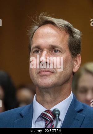 Washington, Vereinigte Staaten. 9 maggio 2024. Troy Fitrell appare davanti a un'audizione della commissione per le relazioni estere del Senato per la sua nomina a ambasciatore presso la Repubblica delle Seychelles, Dipartimento di Stato, nel Dirksen Senate Office Building a Washington, DC, giovedì 9 maggio 2024. Credito: Rod Lamkey/CNP/dpa/Alamy Live News Foto Stock