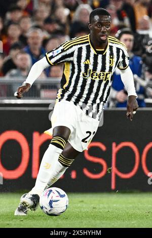 Timothy Weah della Juventus FC in azione durante la partita di serie A tra AS Roma e Juventus FC allo Stadio Olimpico Roma Italia il 5 maggio 2024. Foto di Foto Stock