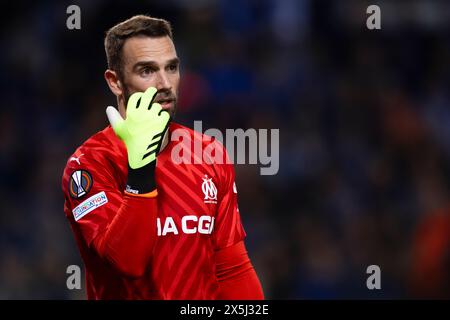 Bergamo, Italia. 9 maggio 2024. Pau Lopez dell'Olympique de Marseille guarda durante la semifinale di UEFA Europa League contro l'Atalanta BC e l'Olympique de Marseille. Crediti: Nicolò campo/Alamy Live News Foto Stock