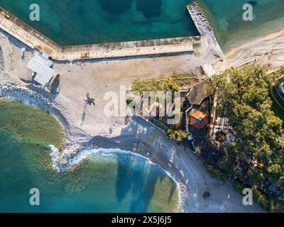 Veduta aerea dell'isola di Sveti Nikola a Budva, Montenegro Foto Stock