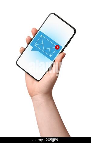 Notifica di un nuovo messaggio. Donna con cellulare su sfondo bianco, primo piano Foto Stock