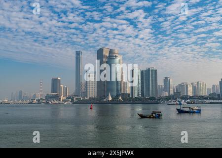 Skyline di Xiamen dall'insediamento internazionale di Kulangsu, Xiamen, Fujian, Cina, Asia Copyright: MichaelxRunkel 1184-10725 Foto Stock