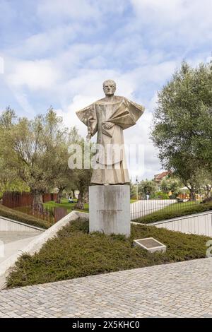 Portogallo, Porto. Statua di Antonio Ferreira Gomes a Porto. (Solo per uso editoriale) Foto Stock