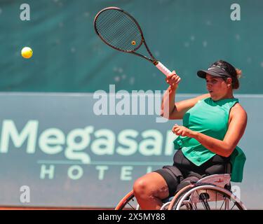 Antalya, Turchia, 8 maggio 2024. La tennista marocchina Najwa Awane è in azione durante la Coppa del mondo a squadre 2024. Foto Stock