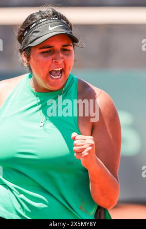 Antalya, Turchia, 8 maggio 2024. La tennista marocchina Najwa Awane è in azione durante la Coppa del mondo a squadre 2024. Foto Stock