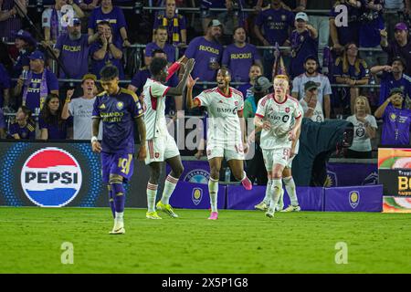 Orlando, Florida, Stati Uniti, 27 aprile 2024, i giocatori del Toronto FC celebrano il gol all'Inter&Co Stadium. (Credito fotografico: Marty Jean-Louis) Foto Stock