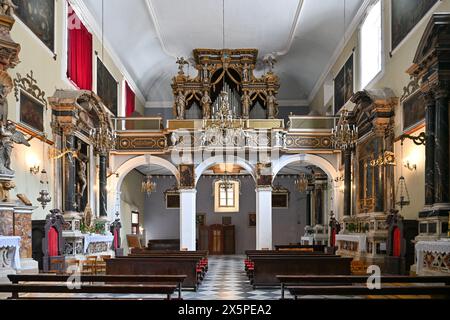 Dubrovnik, Croazia - 25 luglio 2023: Francescano della famosa chiesa e monastero di Dubrovnik, regione della Dalmazia, Croazia Foto Stock