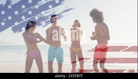 Immagine della bandiera americana su diversi gruppi di amici che ballano in spiaggia Foto Stock