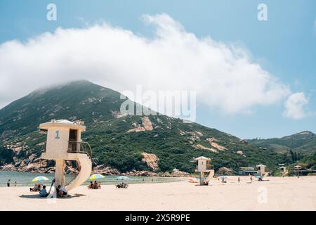 Hong Kong - 18 settembre 2023: Spiaggia Shek o e turisti Foto Stock