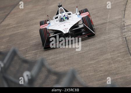 Berlino, Germania. 11 maggio 2024. 01 DENNIS Jake (gbr), Andretti Global, Porsche 99X Electric, azione durante l'ePrix di Berlino 2024, 7° incontro del Campionato Mondiale ABB FIA di Formula e 2023-24, sul circuito di Tempelhof Airport Street dal 10 al 12 maggio 2024 a Berlino, Germania Credit: Independent Photo Agency/Alamy Live News Foto Stock