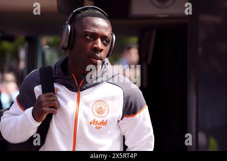 Jeremy Doku del Manchester City arriva in vista della partita di Premier League al Craven Cottage di Londra. Data foto: Sabato 11 maggio 2024. Foto Stock