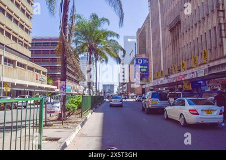 Harare, Zimbabwe, 20 aprile 2024: Centro di Harare, vista diurna. Credito: Vuk Valcic/Alamy Foto Stock