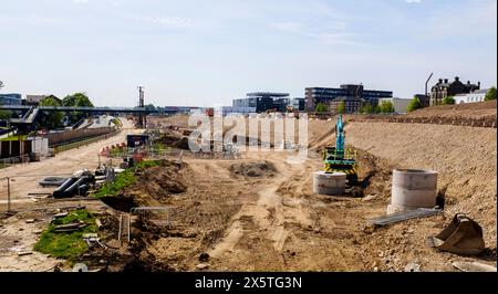 Stockton on Tees, Regno Unito. 11 maggio 2024. I lavori di costruzione sono iniziati nel centro della città dopo il completamento dei lavori di demolizione come parte dei Consigli prevede di aprire la High Street al lungofiume e include un hub sanitario NHS. David Dixon/Alamy Foto Stock