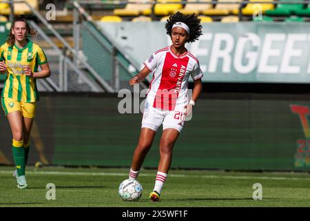 Den Haag, Paesi Bassi. 11 maggio 2024. DEN HAAG, PAESI BASSI - 11 MAGGIO: Lily Yohannes dell'AFC Ajax in azione durante l'Azerion Vrouwen Eredivisie match tra ADO Den Haag e Ajax al Bingoal Stadion l'11 maggio 2024 a Den Haag, Paesi Bassi (foto di Hans van der Valk/Orange Pictures) crediti: Orange Pics BV/Alamy Live News Foto Stock