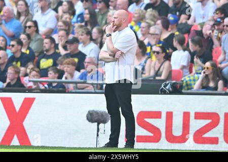 Wembley Stadium, Londra, sabato 11 maggio 2024. Il manager Andy Whing (Manger Solihull Moors) guarda durante la finale del Trofeo Isuzu fa tra Gateshead e Solihull Moors al Wembley Stadium di Londra, sabato 11 maggio 2024. (Foto: Kevin Hodgson | mi News) crediti: MI News & Sport /Alamy Live News Foto Stock