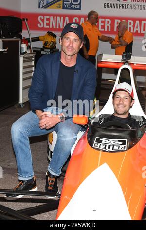 MONACO – 11 MAGGIO la Carrièra de Ayrton Senna Parade 30 anni cerimonia durante la 14a edizione dello storico Gran Premio di Monaco l'11 maggio 2024 a Monaco presentano i piloti Bruno Senna -Patrick Dempsey ( Credit-Media Pictures/Alamy Stock Live News ) Credit: Media Pictures/Alamy Live News Foto Stock