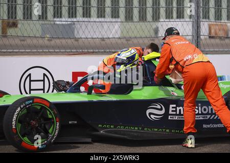 ARON Paul (est), Envision Racing, Jaguar i-Type 6, ritratto durante l'ePrix di Berlino 2024, 7° incontro del Campionato del mondo ABB FIA di Formula e 2023-24, sul circuito di Tempelhof Airport Street dal 10 al 12 maggio 2024 a Berlino, Germania Foto Stock