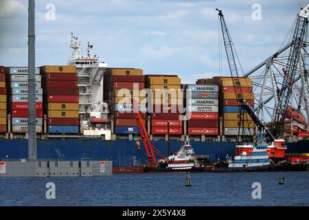 Baltimora, Maryland, Stati Uniti. 11 maggio 2024. Dali si prepara alla rimozione esplosiva dell'ultimo pezzo del Francis Scott Key Bridge domani a Baltimora, Maryland, l'11 maggio 2024. Crediti: Mpi34/Media Punch/Alamy Live News Foto Stock