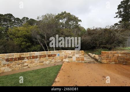 Inizio della Darwins Walk (parte della Grand Cliff Top Walk) a Wilson Park, Wentworth Falls, Blue Mountains, NSW, Australia Foto Stock