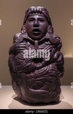 Antica statua azteca di Quetzalcoatl Foto Stock