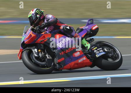 Franco Morbidelli dell'Italia #21 e prima Pramac Racing (Ducati) in azione durante la gara MotoGP Tissot Sprint (13 giri) del Gran Premio Michelin di Francia 2024 di MotoGP sul circuito Bugatti dell'11 maggio, a le Mans, in Francia Foto Stock