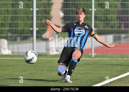 Aalter, Belgio. 11 maggio 2024. Isabelle Iliano (18) del Club YLA nella foto durante una partita di calcio femminile tra il Club Brugge Dames YLA e il KRC Genk Ladies nell'ottava partita in play-off 1 della stagione 2023 - 2024 della belga lotto Womens Super League, sabato 11 maggio 2024 ad Aalter, IN BELGIO. Crediti: Sportpix/Alamy Live News Foto Stock