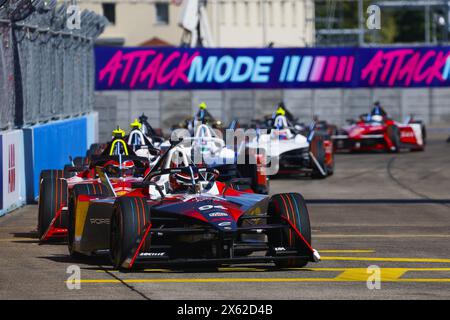 94 WEHRLEIN Pascal (Ger), TAG HEUER Porsche Formula e Team, Porsche 99X Electric, azione durante l'ePrix di Berlino 2024, 7° incontro del Campionato Mondiale ABB FIA Formula e 2023-24, sul circuito di Tempelhof Airport Street dal 10 al 12 maggio 2024 a Berlino, Germania Foto Stock