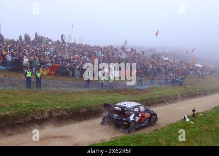 Porto, Portogallo. 12 maggio 2024., affrontano il 4° giorno di gara, durante il Campionato del mondo Rally FIA WRC Vodafone Rally de Portugal 2024 12 maggio, Porto Portogallo crediti: Agenzia fotografica indipendente/Alamy Live News Foto Stock
