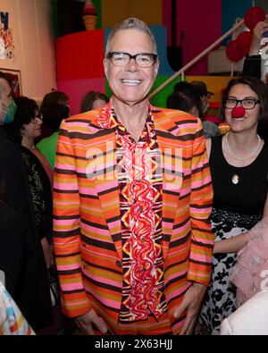 11 maggio 2024, Hollywood, California, Stati Uniti: Charles Phoenix partecipa a The Art Show "BONKERS". (Credit Image: © Billy Bennight/ZUMA Press Wire) SOLO PER USO EDITORIALE! Non per USO commerciale! Foto Stock