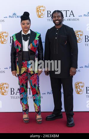 Londra, Regno Unito. 12 maggio 2024. LONDRA, REGNO UNITO - 12 MAGGIO 2024: Gbemisola Ikumelo e Akemnji Ndifornyen partecipano ai BAFTA Television Awards con P&o Cruises alla Royal Festival Hall di Londra, Regno Unito, il 12 maggio 2024. (Foto di Wiktor Szymanowicz/NurPhoto) credito: NurPhoto SRL/Alamy Live News Foto Stock