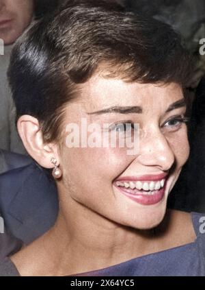Hepburn, Audrey, 4.5.1929 - 20.1,1993, attrice britannica, ritratto, 30.9,1954, ULTERIORI-DIRITTI-CLEARANCE-INFO-NON-DISPONIBILI Foto Stock