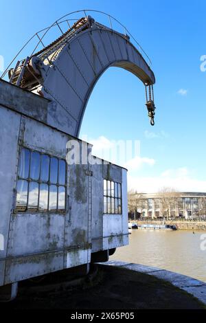 Bristol, Inghilterra - 29 marzo 2024: La gru a vapore Fairbairn nel porto di Bristol Foto Stock