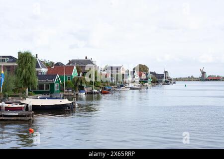 Case a Zaanse Schans sul fiume Zaan Foto Stock