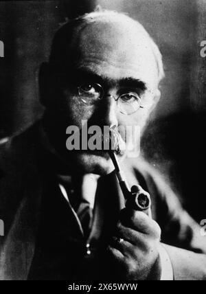 Ritratto dello scrittore inglese Rudyard Kipling, anni '1900 Foto Stock