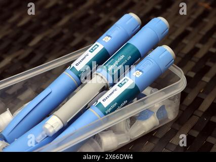 La figura mostra: Iniezione Ozempic, penna Semaglutide. pic posato dal modello PIC gavin rodgers/pixel8000 Foto Stock