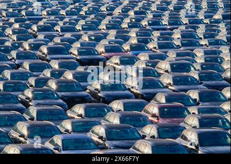 Un gran numero di vetture al punto di assemblaggio, Brand Audi, Germania, Europa Foto Stock