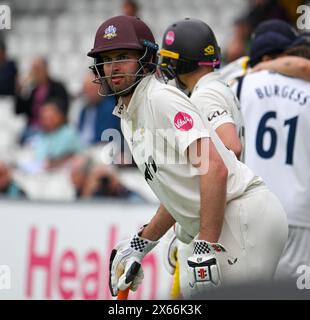 Ovale, Inghilterra. 13 maggio 2024. Dom Sibley del Surrey County Cricket Club durante il Vitality County Championship match tra Surrey CCC e Warwickshire CCC. Crediti: Nigel Bramley/Alamy Live News Foto Stock