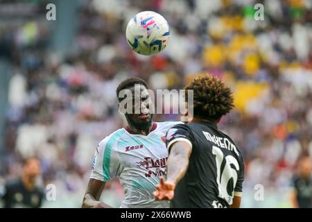 Junior Sambia degli US Salernitana 1919 e Weston McKennie della Juventus FC durante il match tra Juventus FC e US Salernitana il 12 maggio 2024 Foto Stock