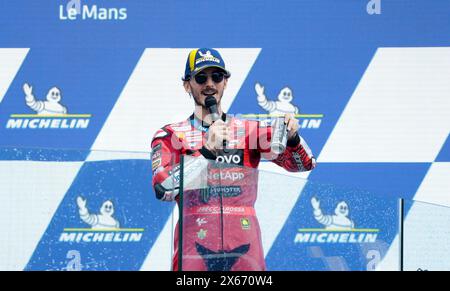 Terzo posto Francesco Bagnaia d'Italia #1 e Ducati Lenovo Team durante la cerimonia del podio dopo il Gran Premio Michelin di Francia 2024 di MotoGP (27 giri, FrenchGP) il giorno 3 sul circuito Bugatti il 12 maggio, a le Mans, Francia - foto Jean Catuffe / DPPI Foto Stock