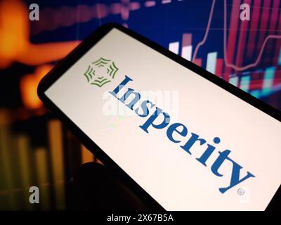 Konskie, Polonia - 12 maggio 2024: Logo della società Insperity visualizzato sul telefono cellulare Foto Stock