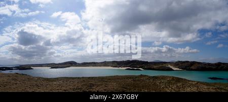 Little Bernera da Cealasaigh, all'esterno del Loch Roag, Lewis, Ebridi esterne, Scozia Foto Stock