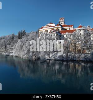 Monastero di St. Mang e alto castello, Füssen, Ostallgäu, Svevia, Baviera, Germania Foto Stock